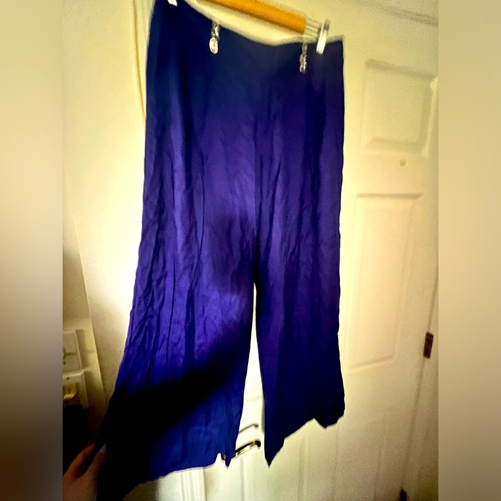 NWT. White House black market royal blue palazzo pant.  Size 12r